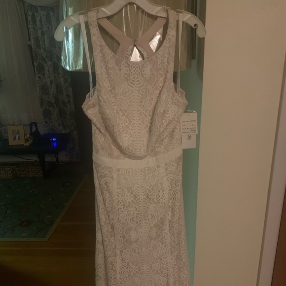 Nude *Classy* Bridal/shower/second wedding/party gown - Picture 2 of 12